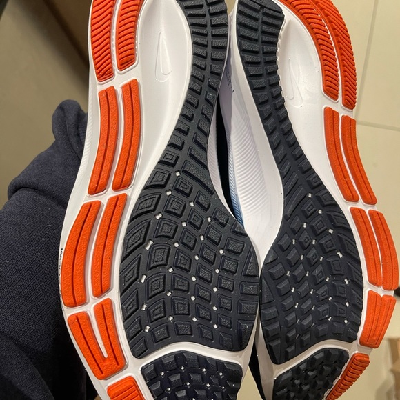 Nike Air Zoom Pegasus Denver Broncos edition - NWT - Picture 4 of 4